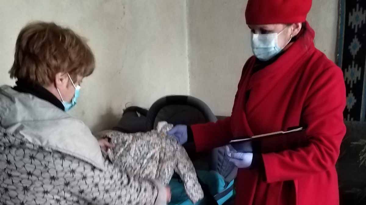 Відвідали сім’ї, що перебувають у складних життєвих обставинах