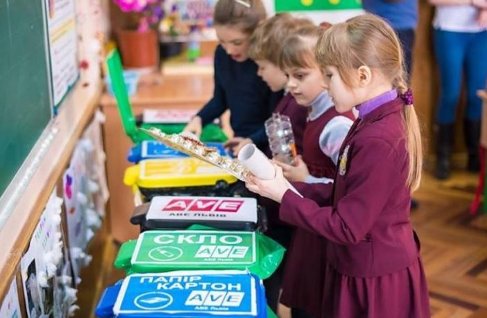 5bxHJ0M2kCFhUSOLWRwEg97GyHxdG1rhgsUFW06e