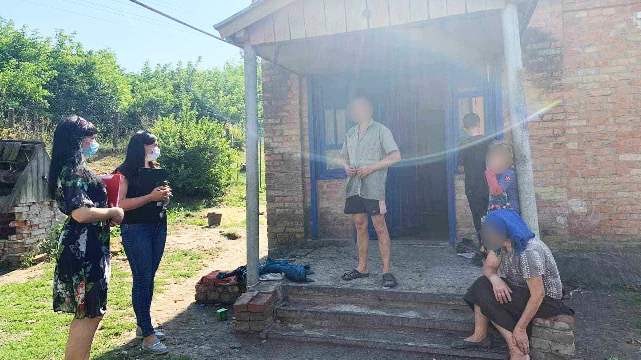 Соціальні служби не залишають поза увагою сім'ї, що опинилися у складних життєвих обставинах