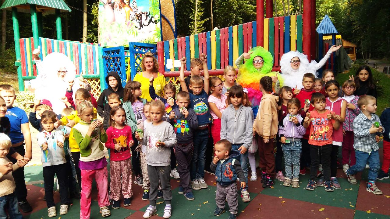 «Щасливе дитинство»