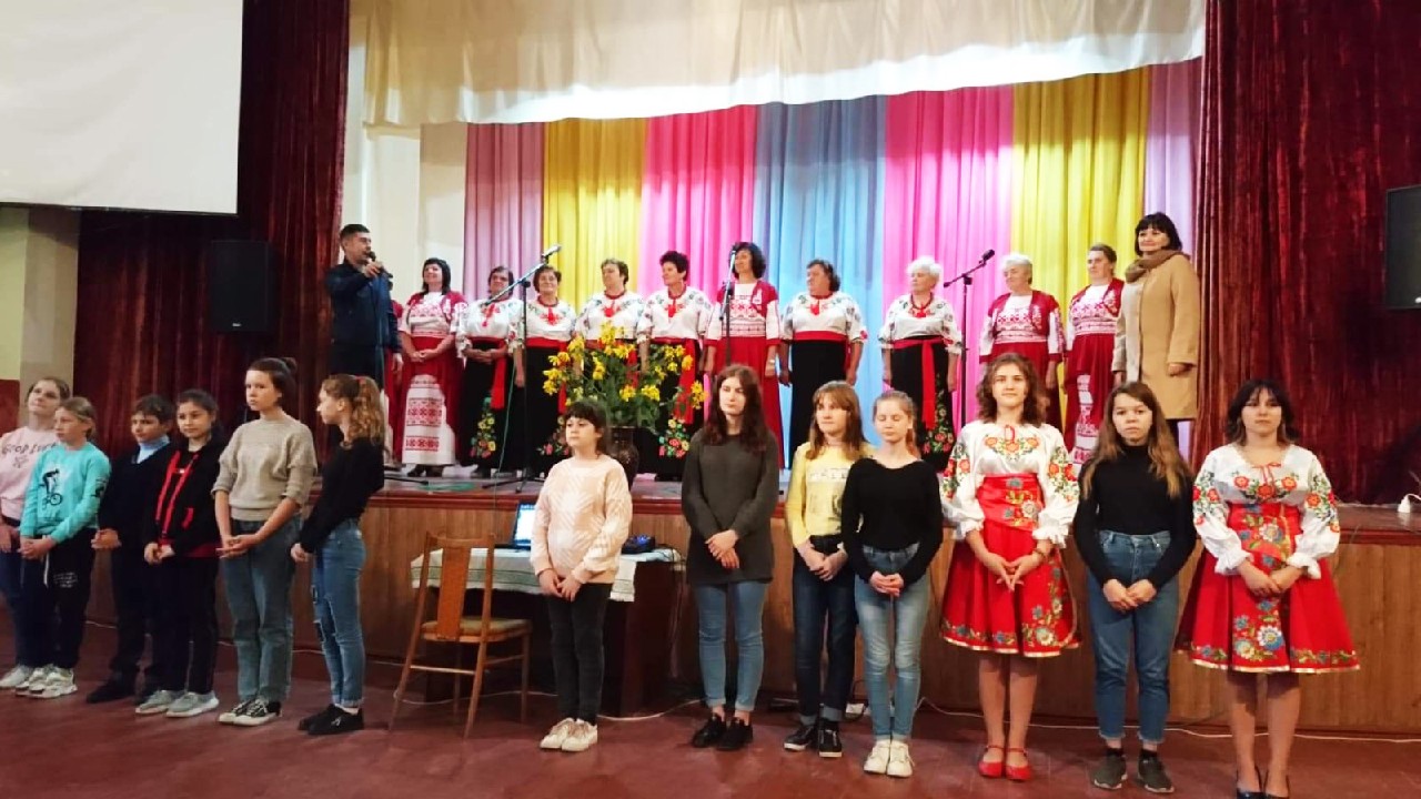 Звітують творчі колективи Лубенщини