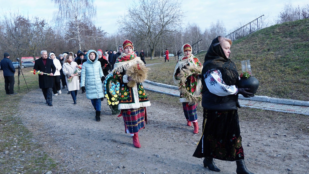 Лубенщина вшанувала жертв голодоморів в Україні