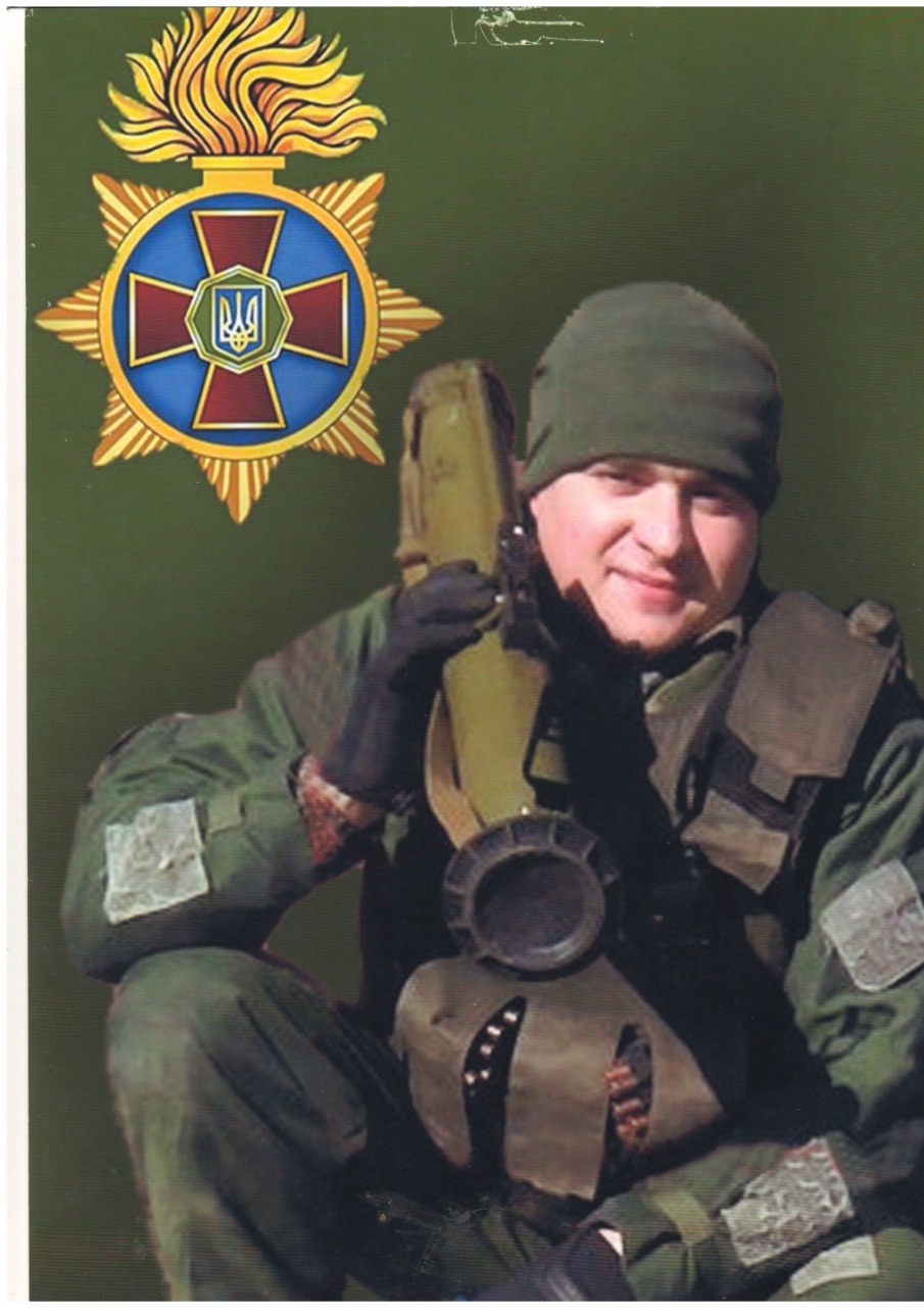 Болить.... Герої не вмирають