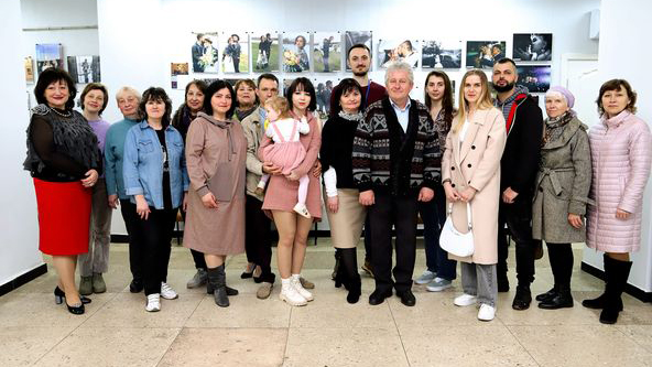 Відкрилася фотовиставка "Весільне фото"