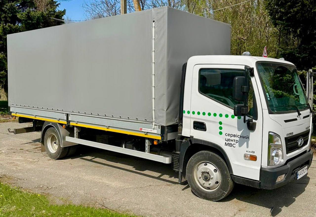 Пересісти на вантажівку: як отримати посвідчення водія категорії С, С1 у сервісних центрах МВС Полтавщии