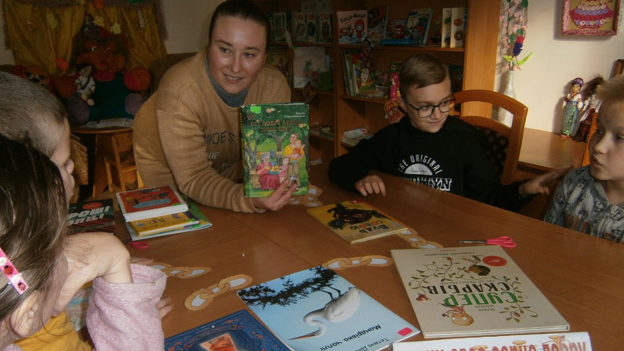 "Кольори доброти на осінь схожі»…