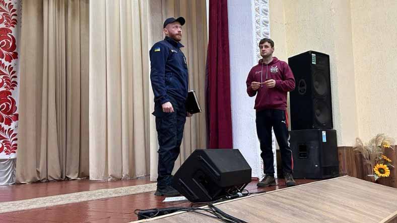 У Лубенській громаді  співробітники служби порятунку перевіряють дотримання вимог правил пожежної  і техногенної безпеки у закладах культури