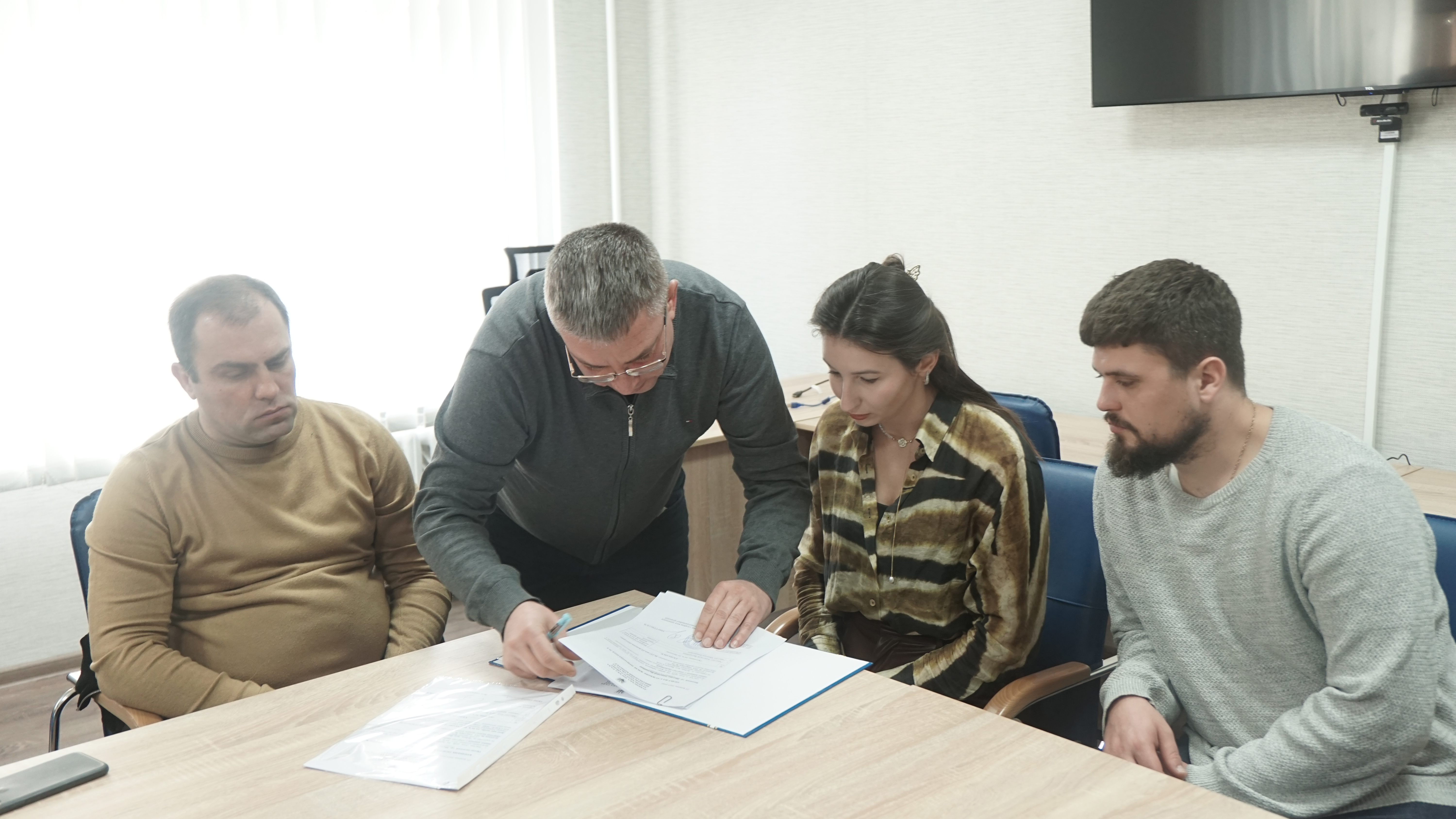 Дві лубенські родини отримали службове житло