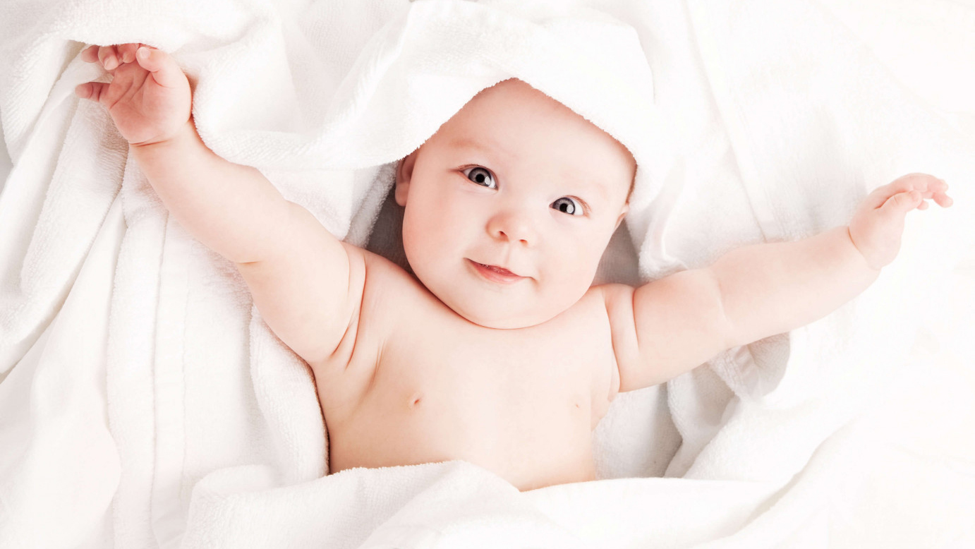 Мирного вам дитинства, малеча!