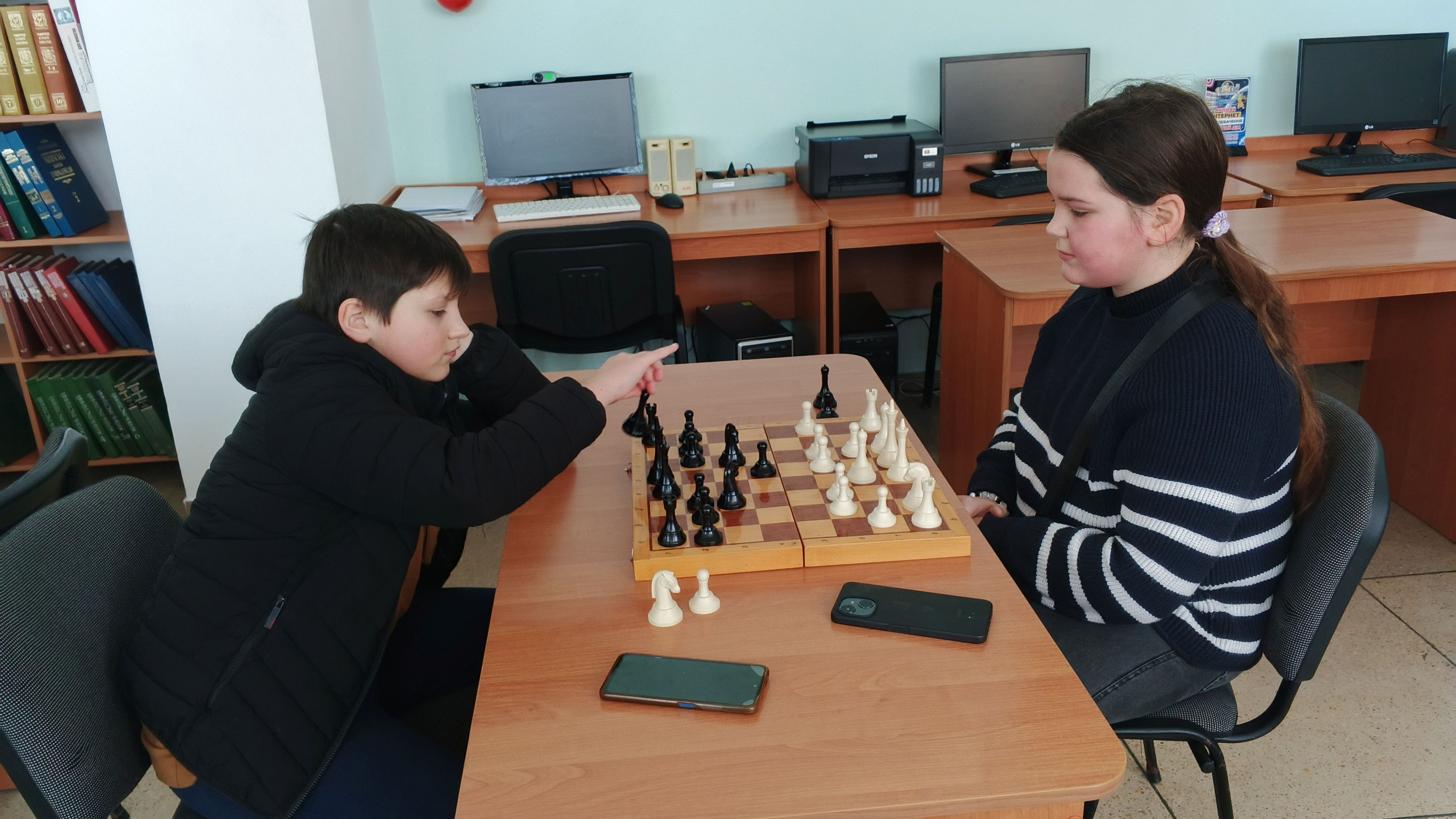 Шаховий турнір у книгозбірні