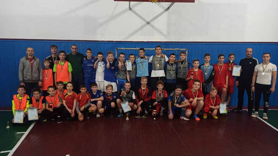 09.12.2021 року в с. Засулля на базі ОЗ «Засульський ліцей ЛМР» відбувся Новорічний турнір Лубенської територіальної громади з міні-футболу юнаків 2007 року народження і молодше.